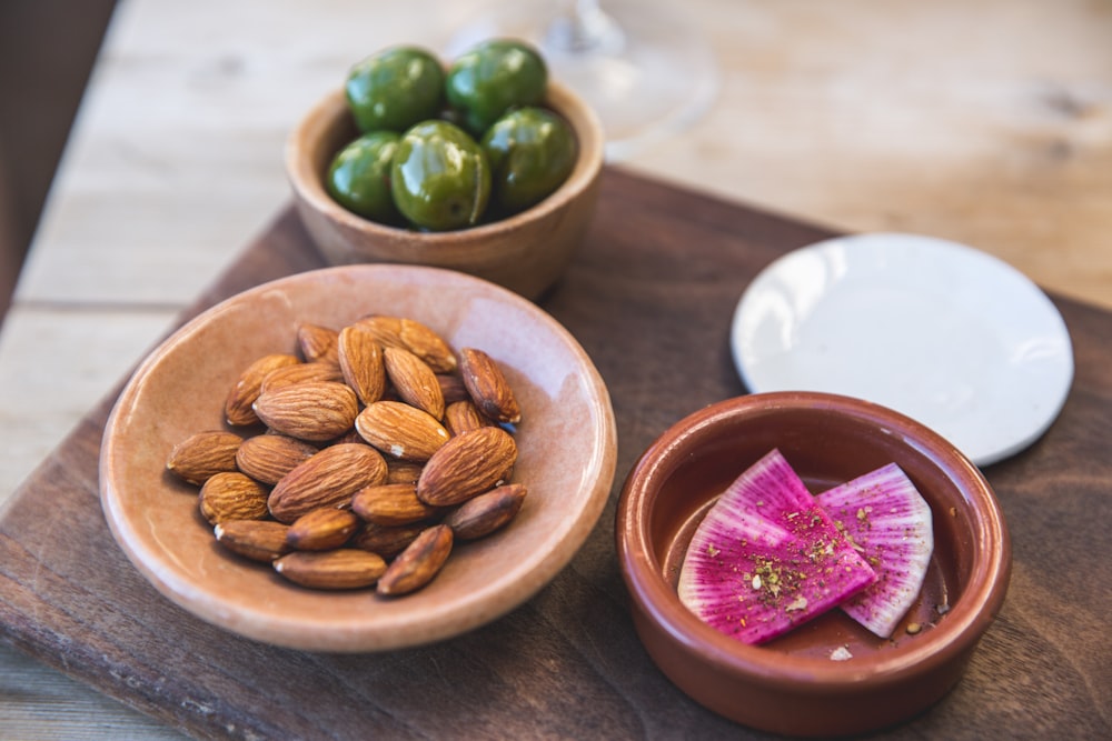 almendras en platillo