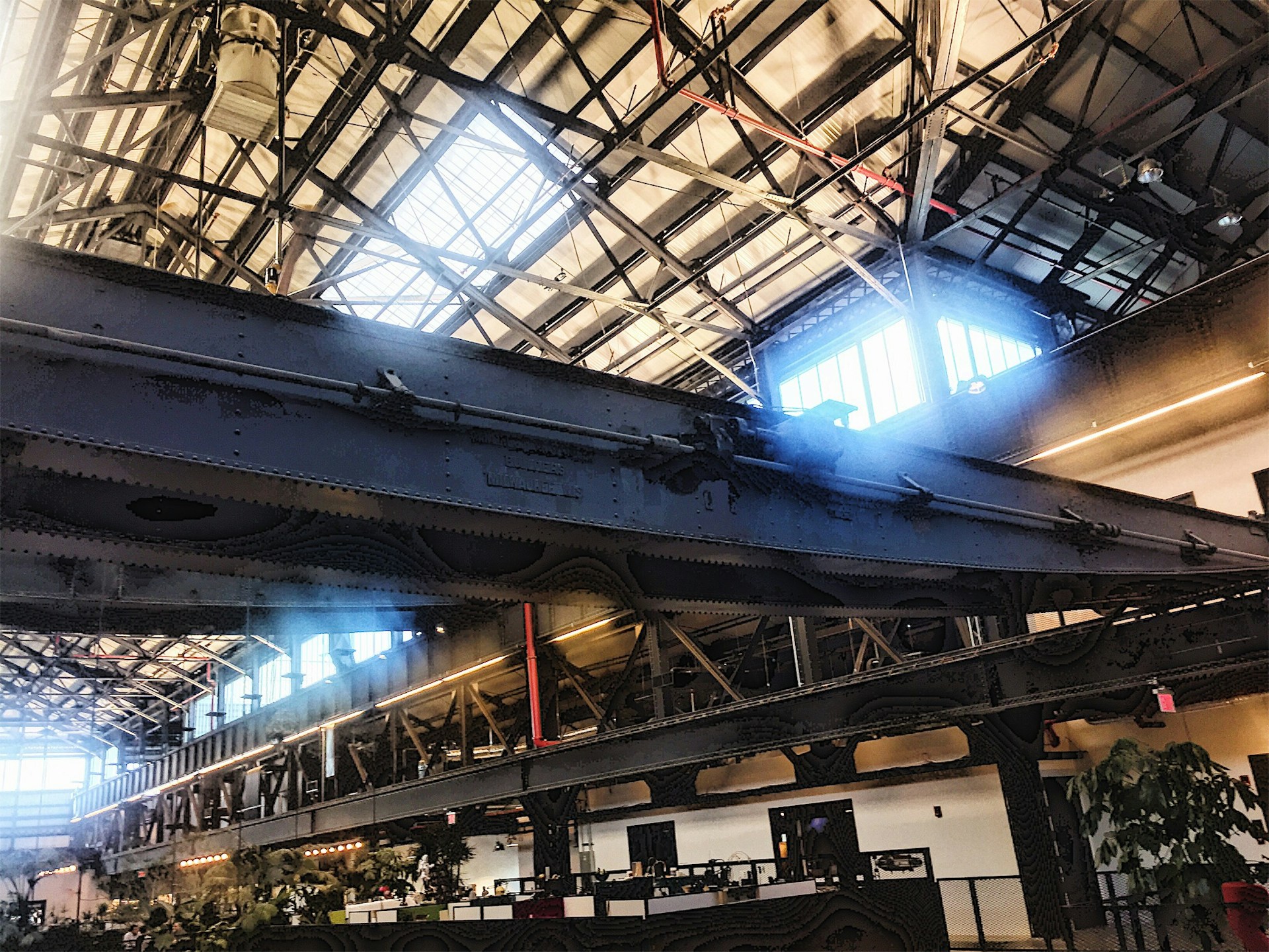 gray computer monitor