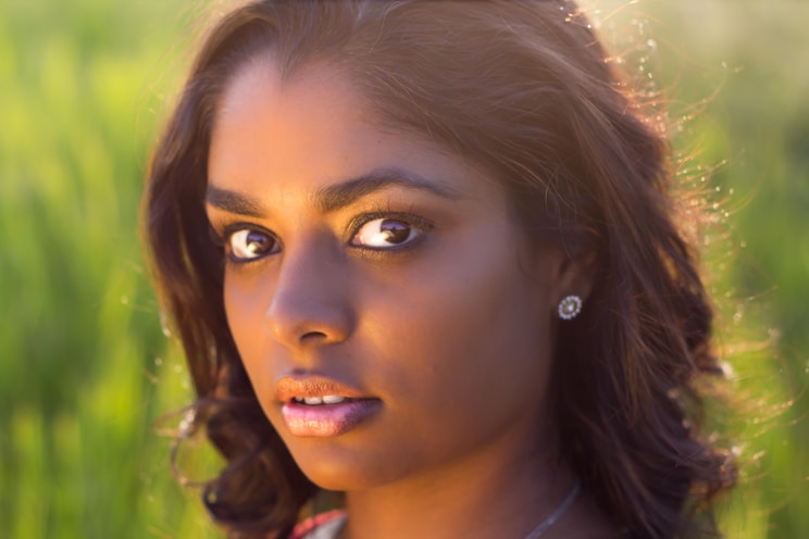 closeup photo of woman
