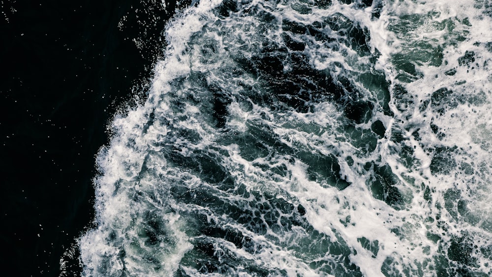 aerial photography of ocean waves