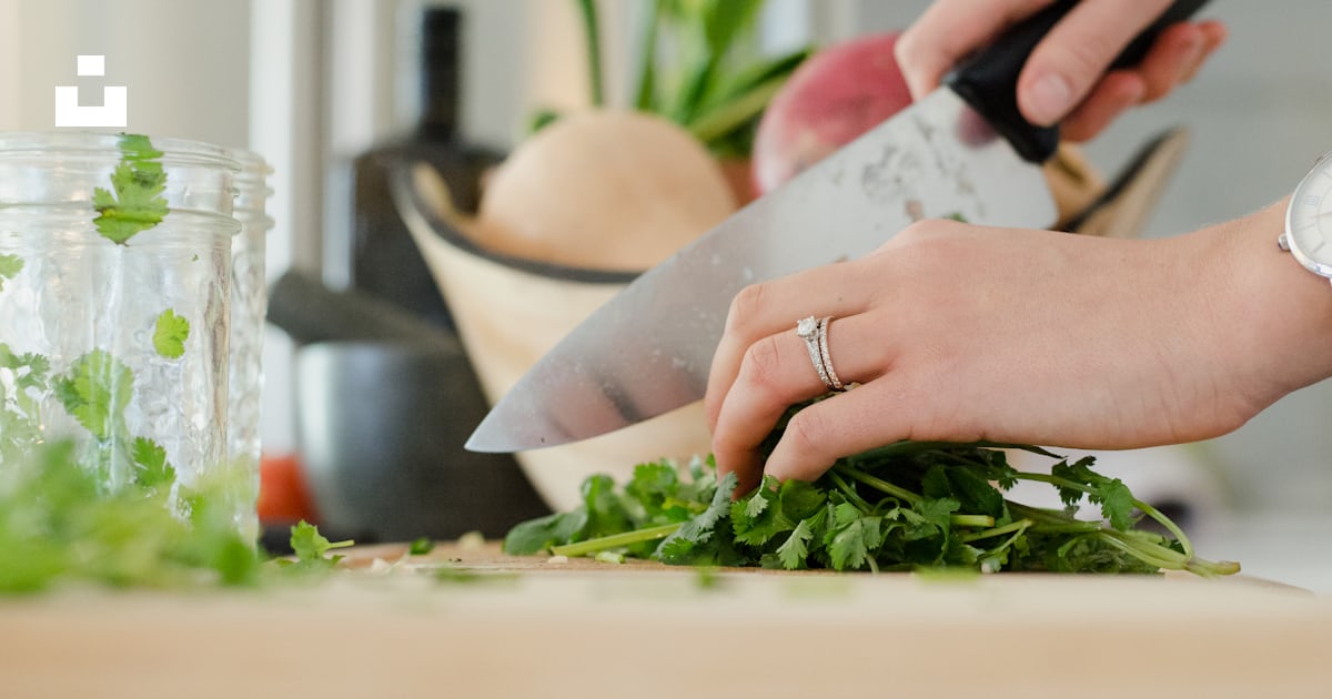 How To Start Meal Prepping As A College Student 3 Photo by Alyson McPhee on Unsplash
