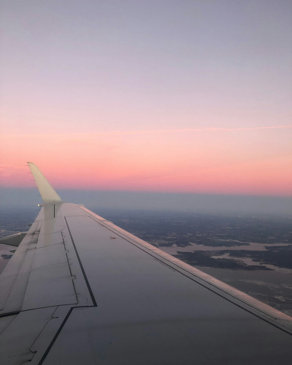 white airplane wing