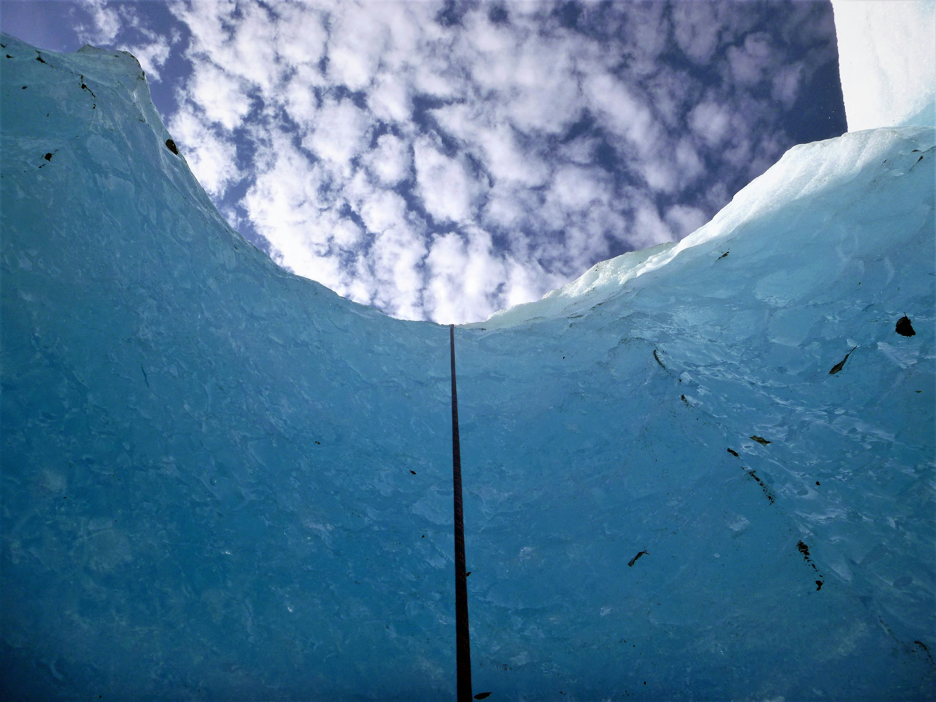 mountain of ice during daytime