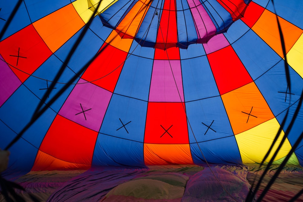 tenda multicolorida