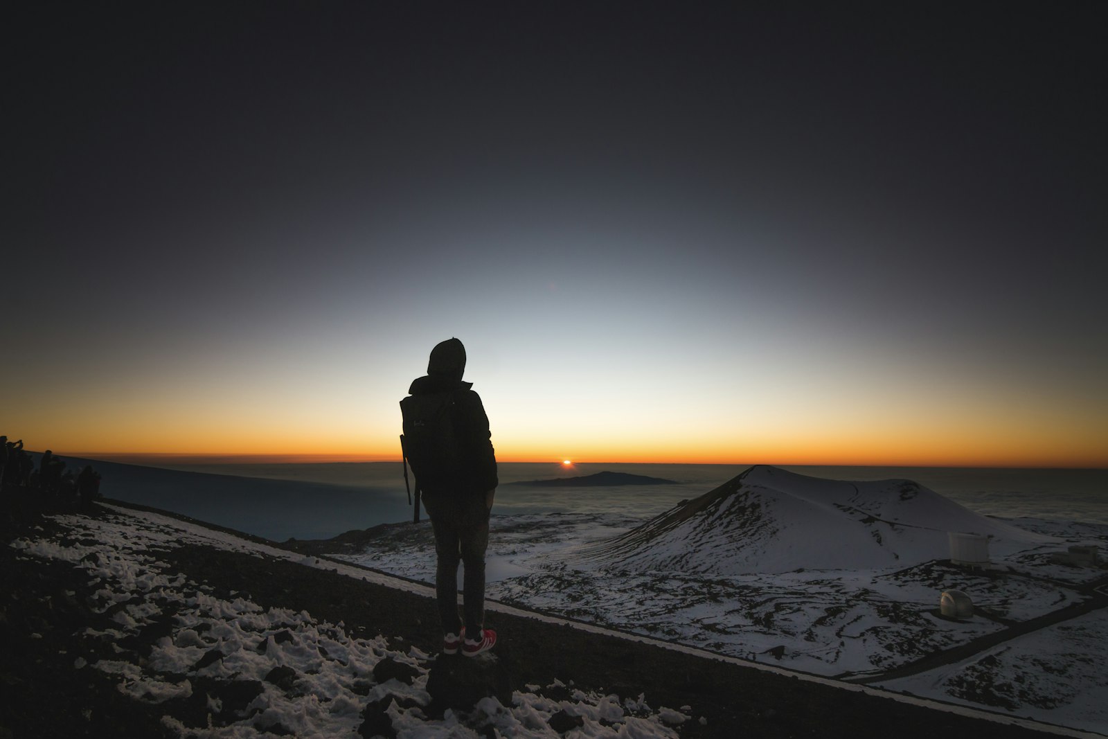 Canon EOS 70D + Tokina AT-X Pro 11-16mm F2.8 DX sample photo. Person on top of photography