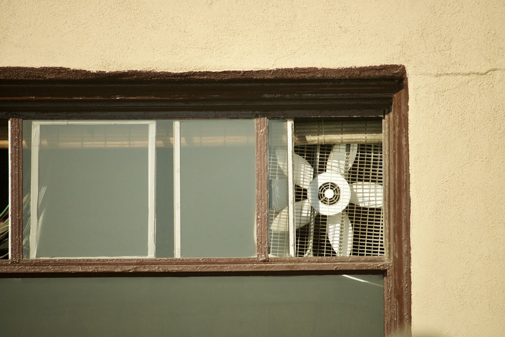 white 5-blade exhaust fan