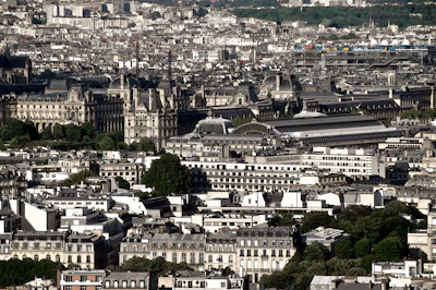 A vibrant cityscape with famous landmarks, perfect for tailored tours and entrance tickets.