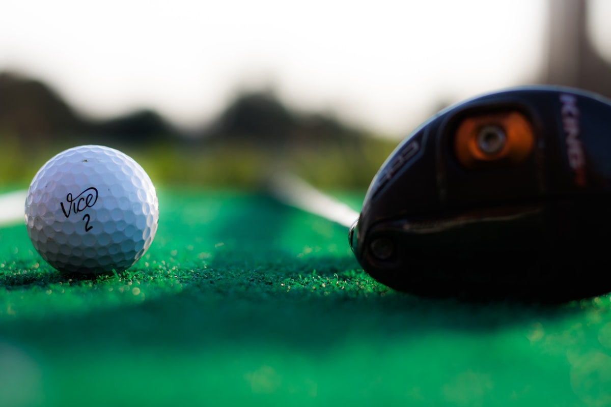 Titleist Pro V1 vs Callaway Chrome Soft: The Ultimate Golf Ball Showdown