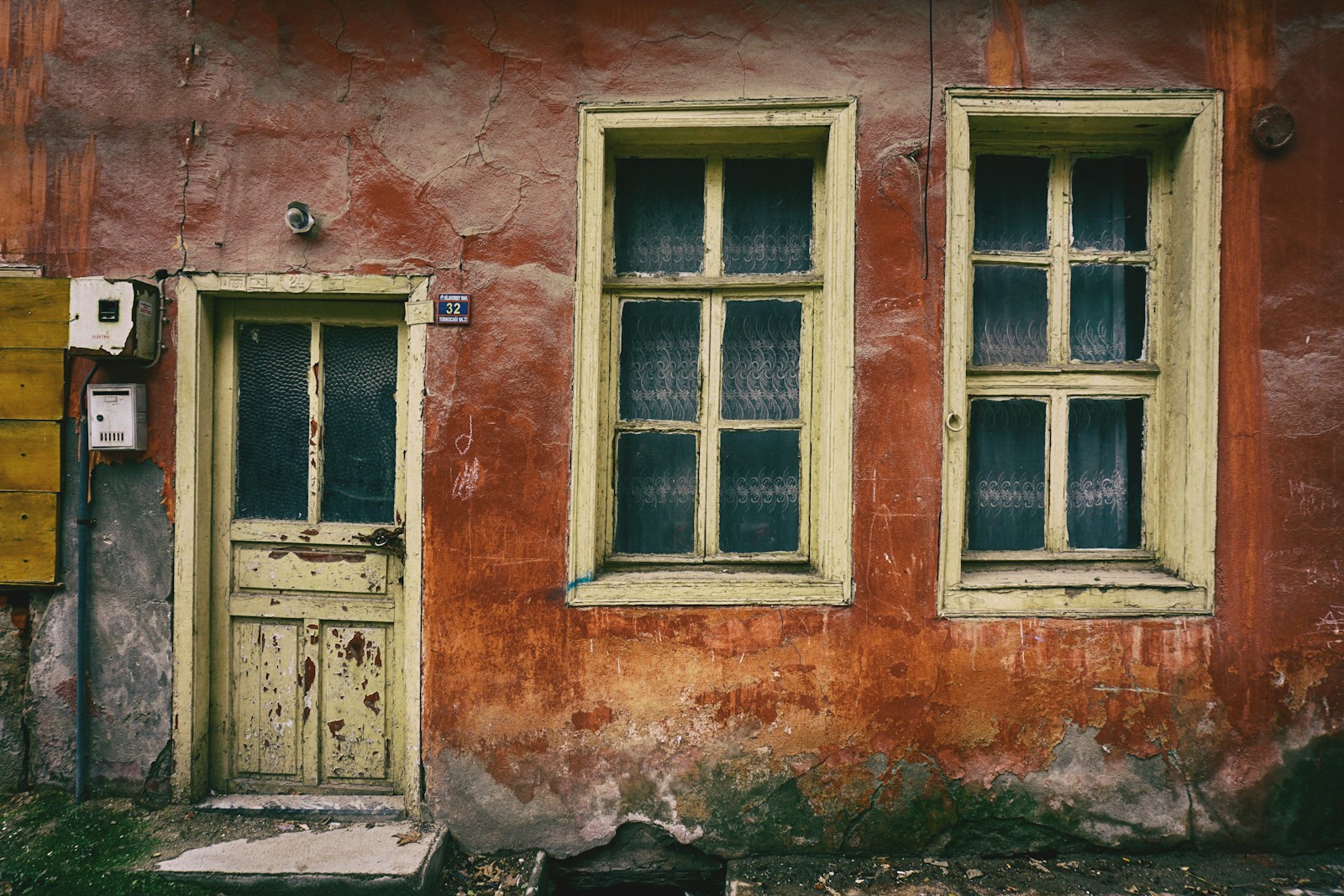 How to decide if you should replace your windows