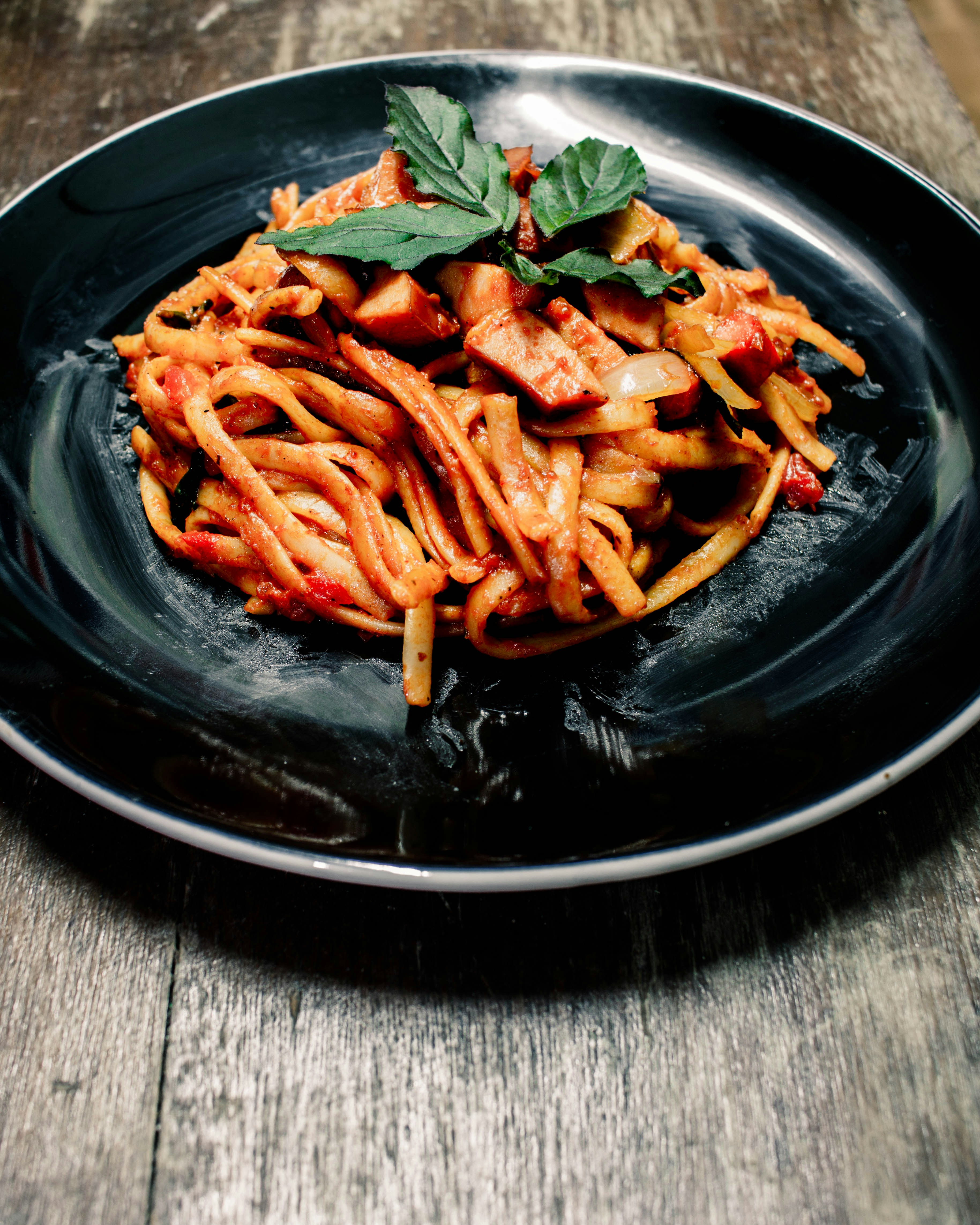 Alimentos Proteicos: Benefícios e Cuidados com Iogurte e Macarrão Vegano