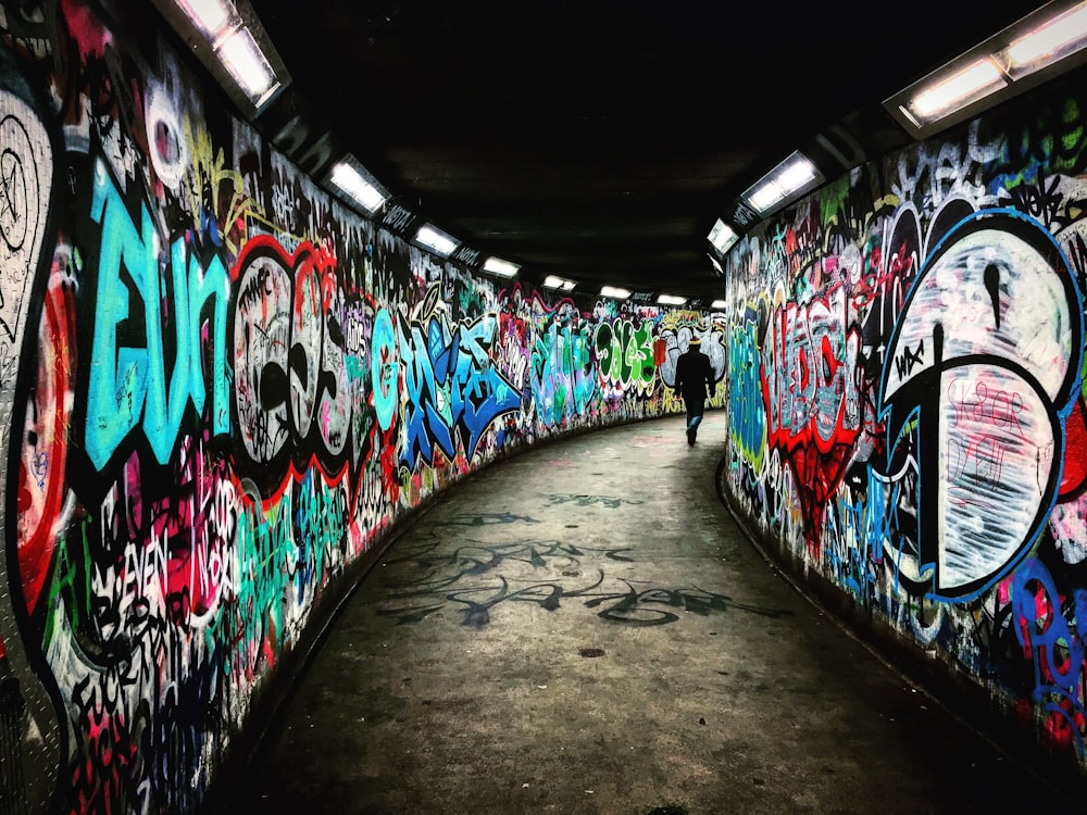 40 Gambar Wallpaper Graffiti Keren Hd terbaru 2020