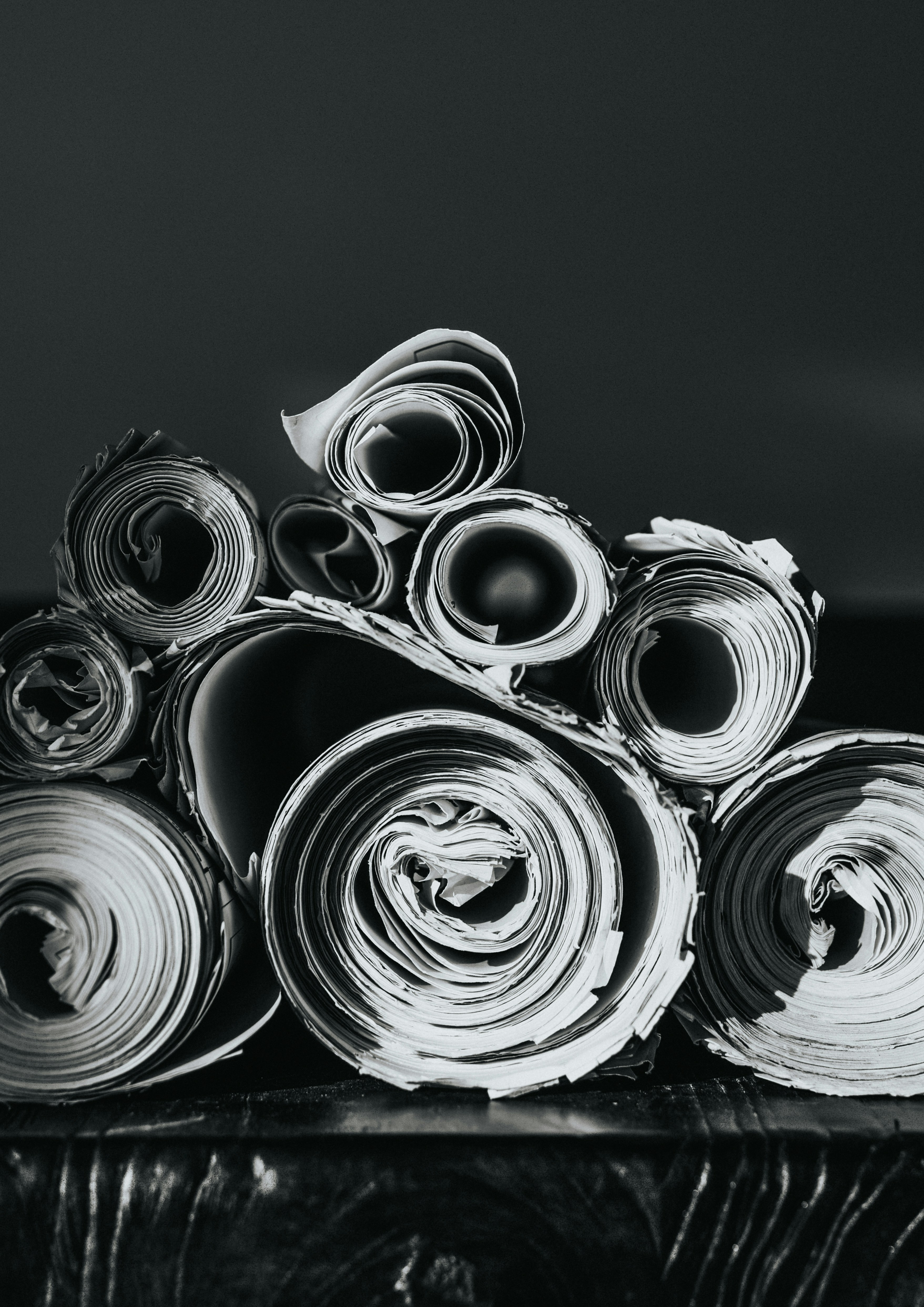 great photo recipe,how to photograph grayscale photo of rolled papers