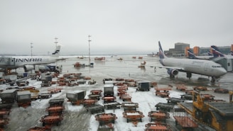 planes with trailers