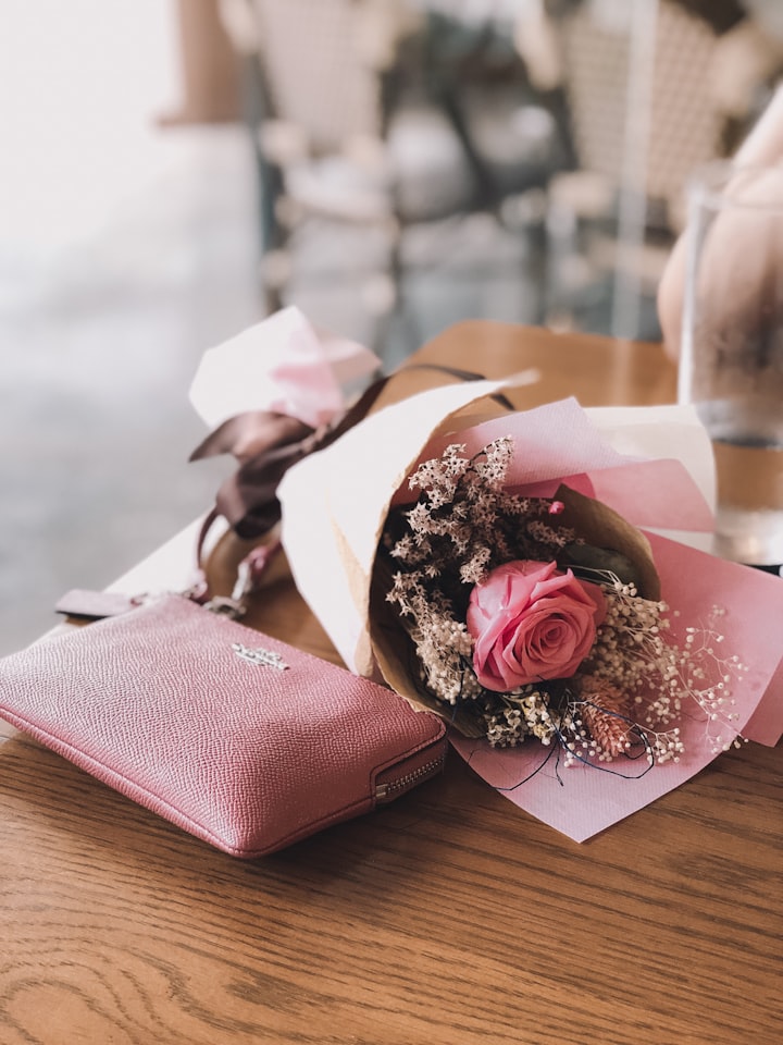 Exclusive 5 Best Birthday Gifts For Mom To Mom To Spoil Her