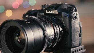 shallow focus photography of black Lumix DSLR camera