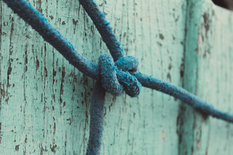 Knotting