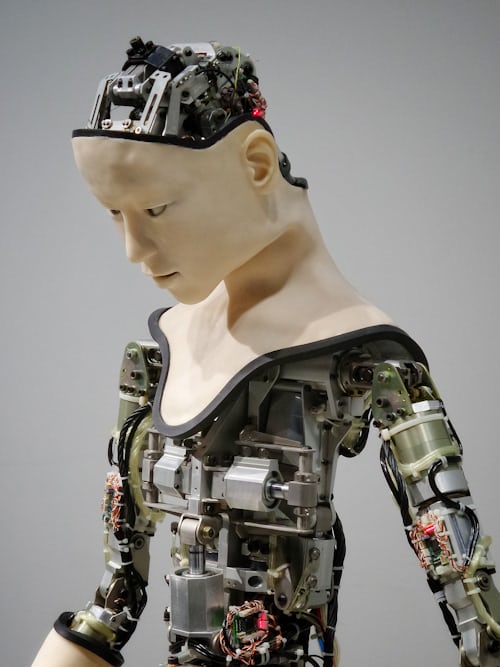 Imagem de um robot, como os bots que podem danificar a sua conta Instagram