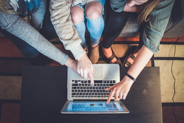 Remote learning collective