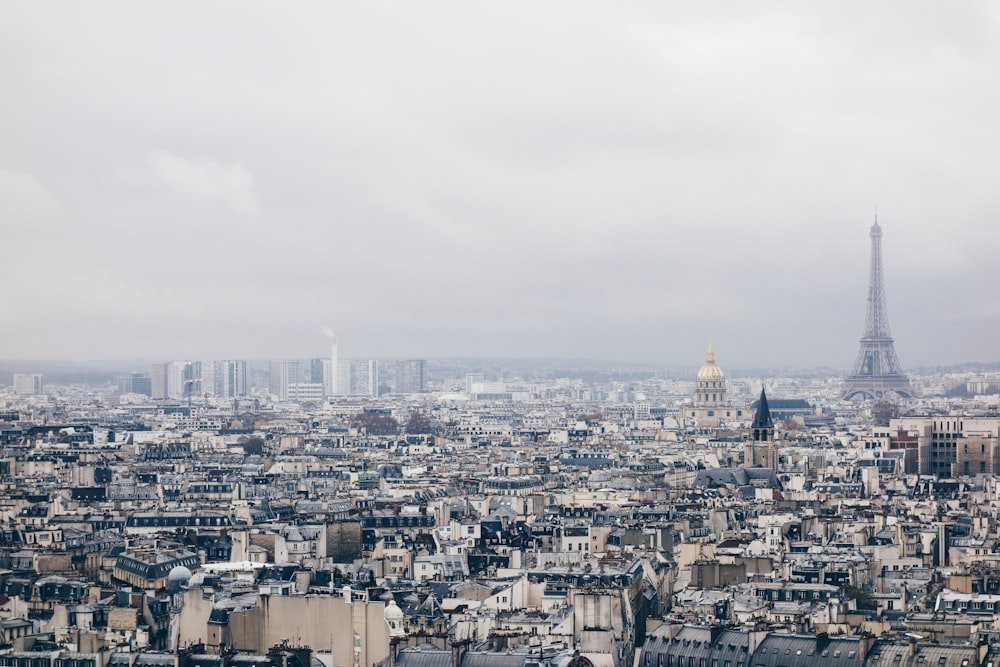 Torre Eiffel, París, Francia durante el día