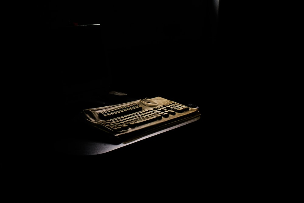 clavier noir et marron