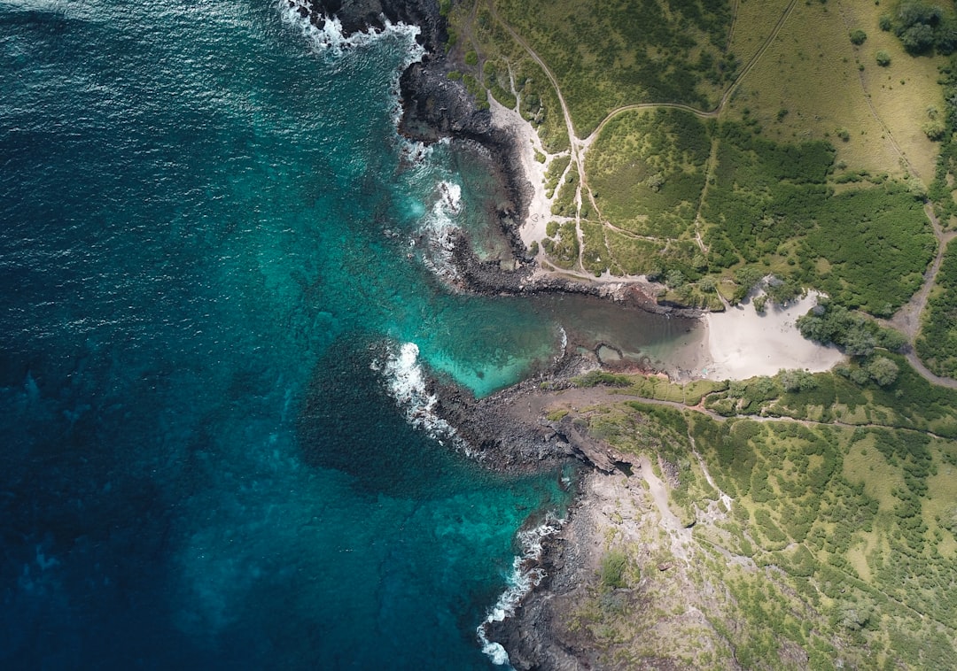 travelers stories about Shore in Pele's Chair, United States