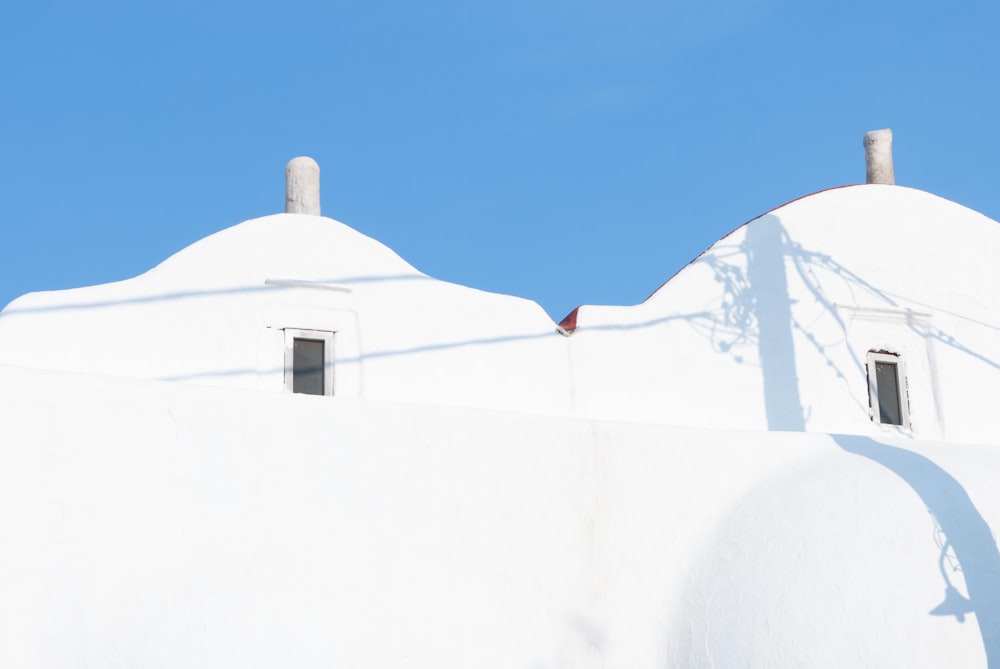 photo of a white concrete building