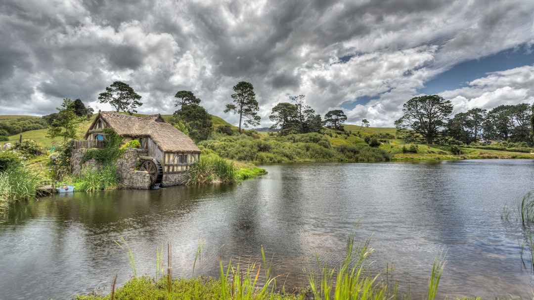 travelers stories about River in The Hobbit Motel, New Zealand