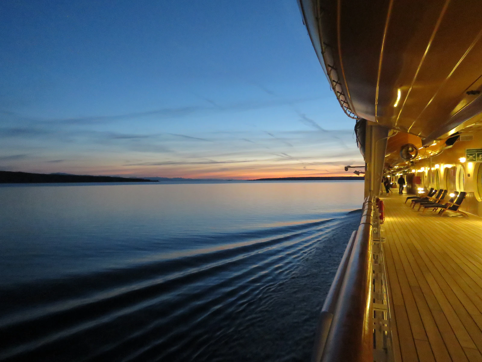 Vue depuis le pont d'un paquebot de croisière