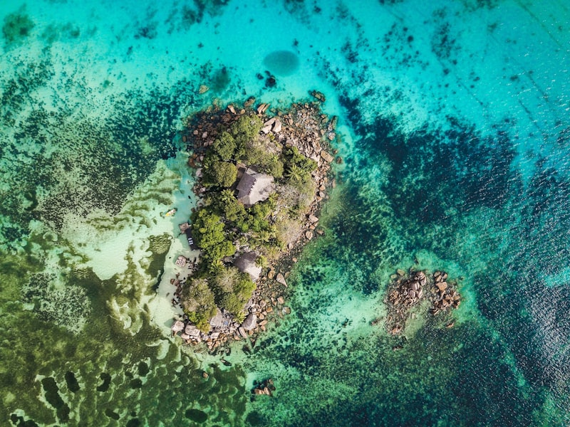 Vista aérea de isla en Seychelles
