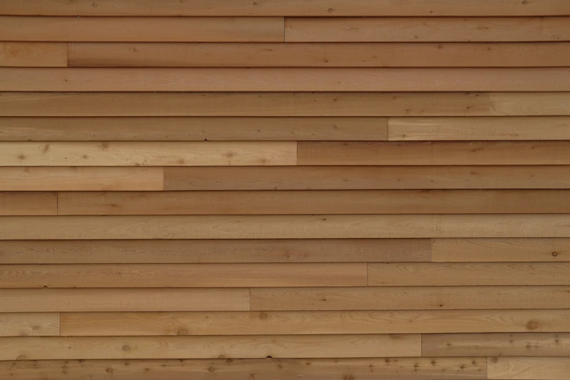 Suelo de tarima de madera en tono cálido