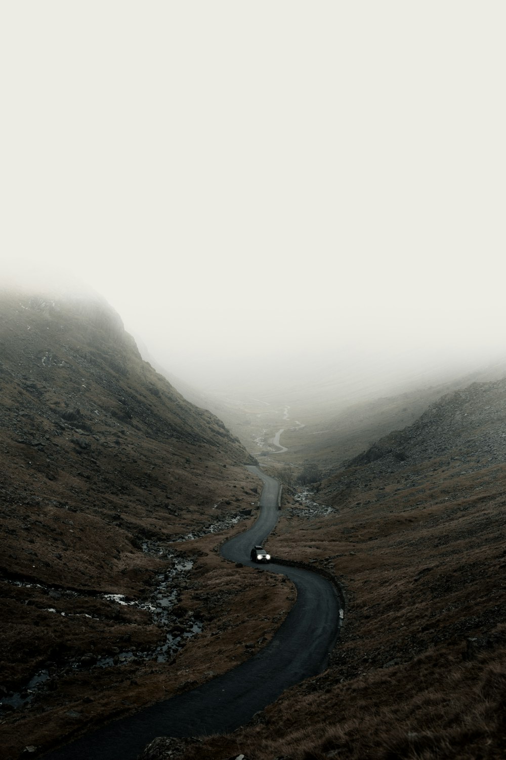 road between mountains