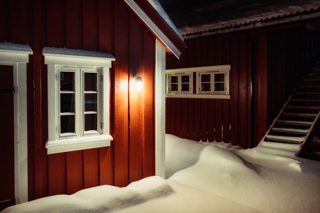 Quels sont les endroits les plus populaires pour les croisières de luxe dans les fjords norvégiens?