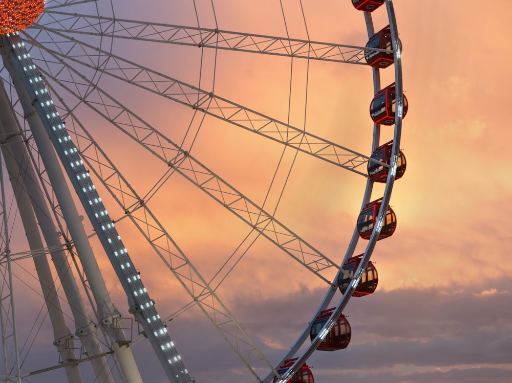 Riesenrad bei Sonnenuntergang