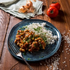 steamed rice and meat dish