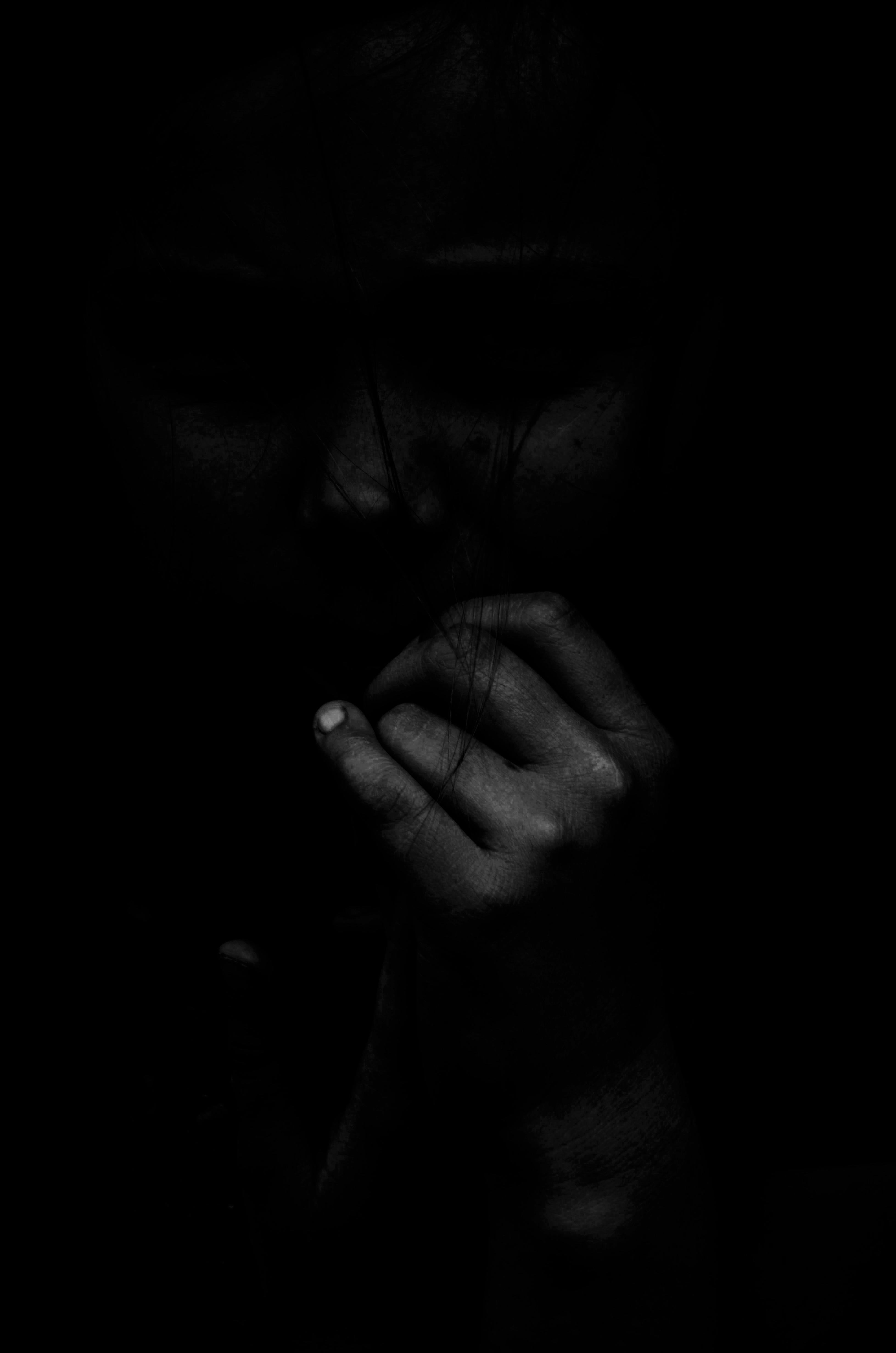 假设琼斯是篮球运动员，我需要了解他的最近动态，比如比赛表现、伤病情况、新合同等。如果他最近有重大事件，比如代表国家队出战，或者在NBA有重要表现，这些都是值得报道的内容