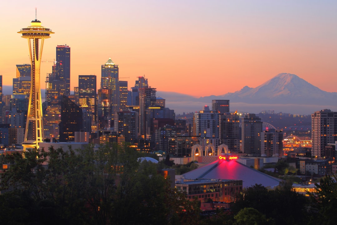 15 Eclectic Things To Do in Seattle, From Hot Tub Boats to Suspende… — 15 Eclectic Things To Do in