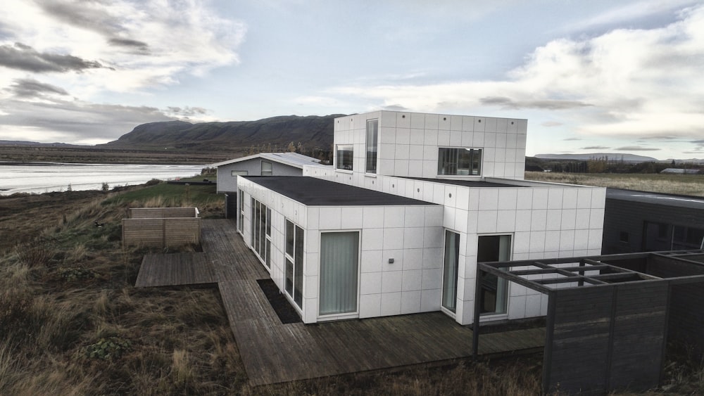 white concrete house at daytime