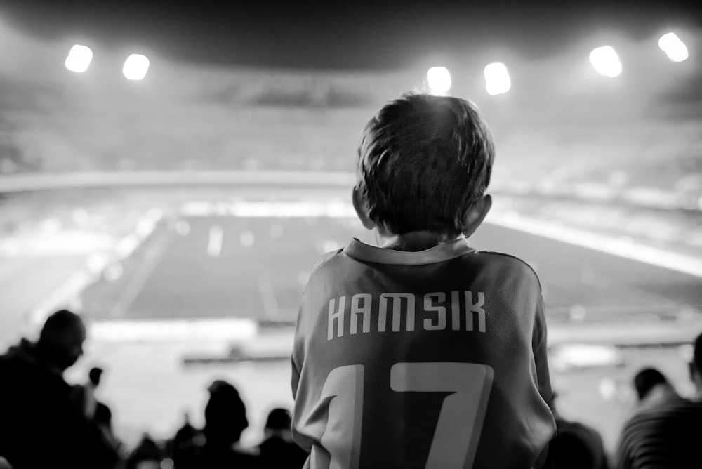 grayscale photo of person wearing Hamsik 17 jersey
