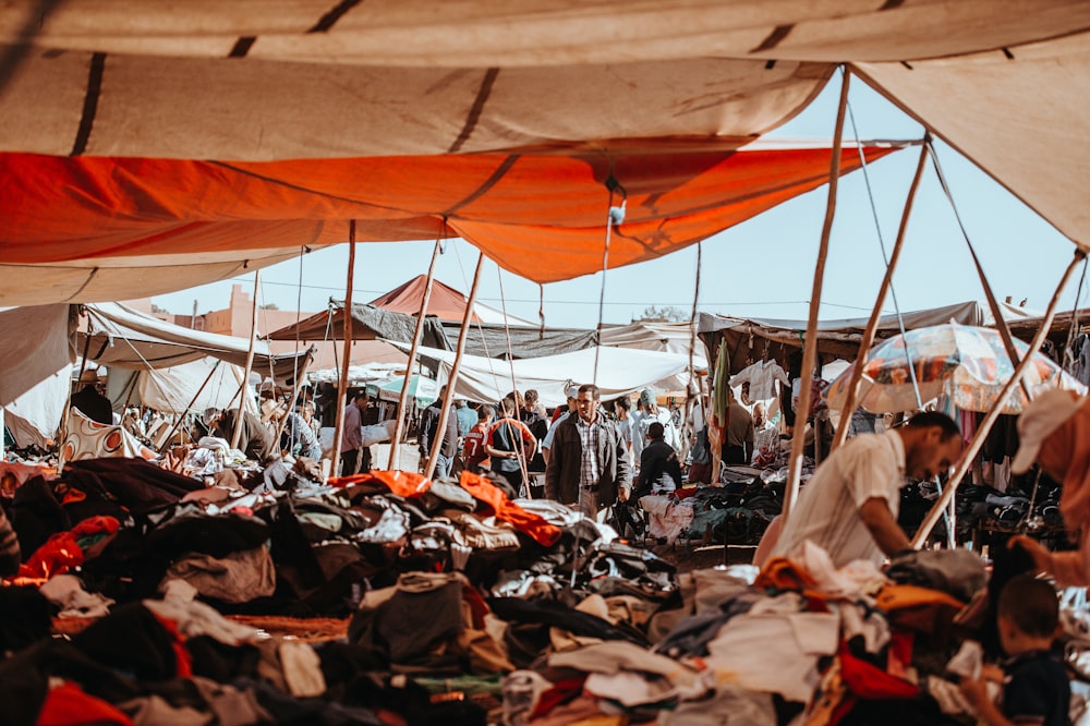 people in the market during daytime