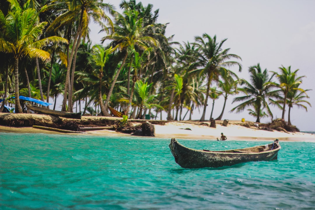 canoe on beach,
