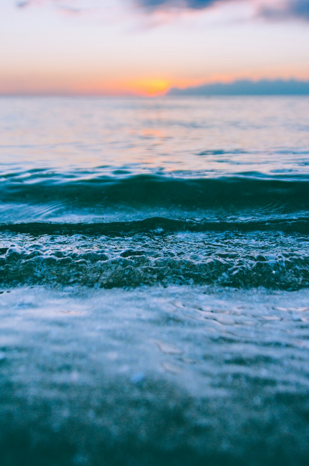 ondas de agua durante el día