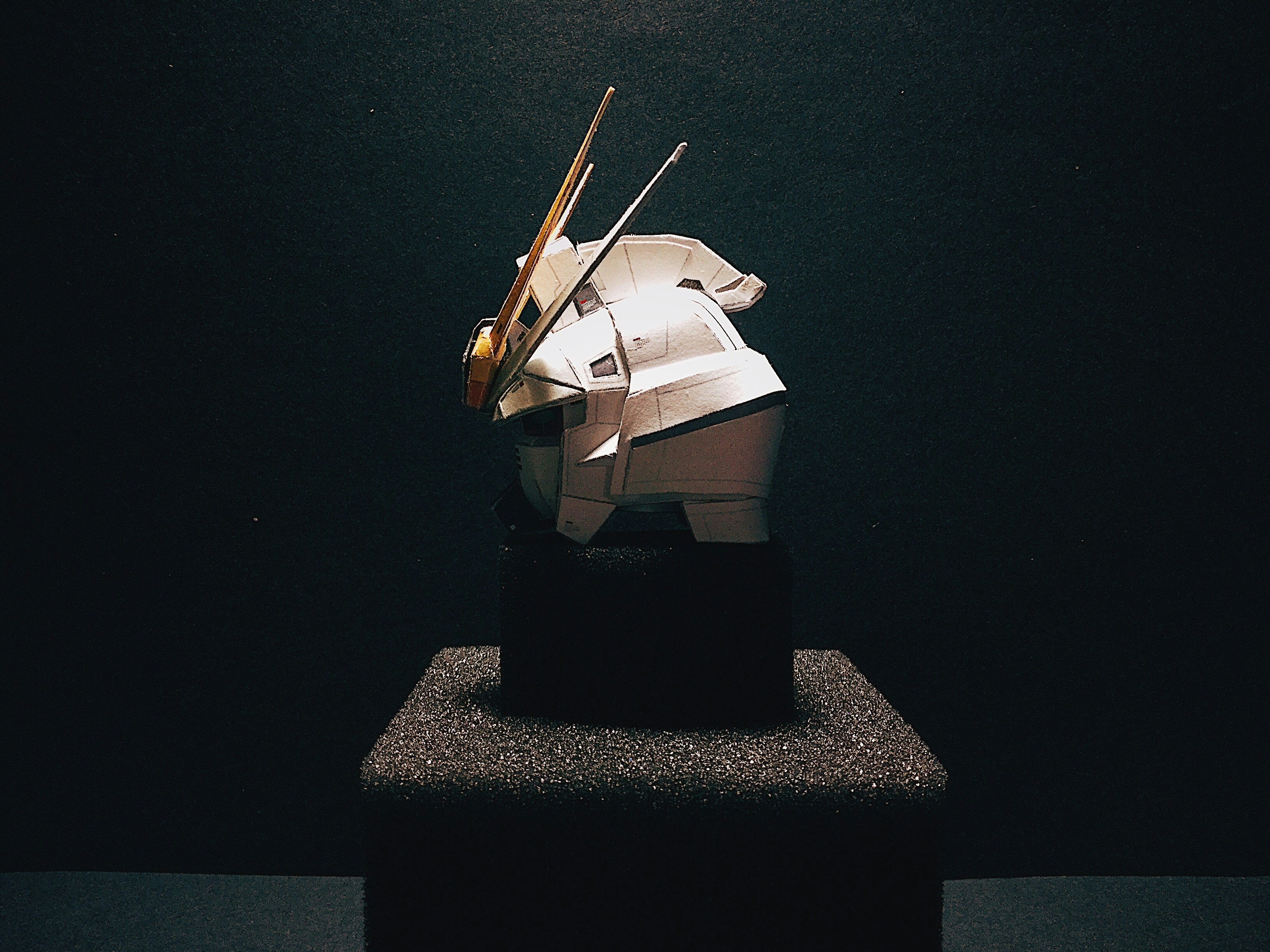 مجسم شخصية كرتونية