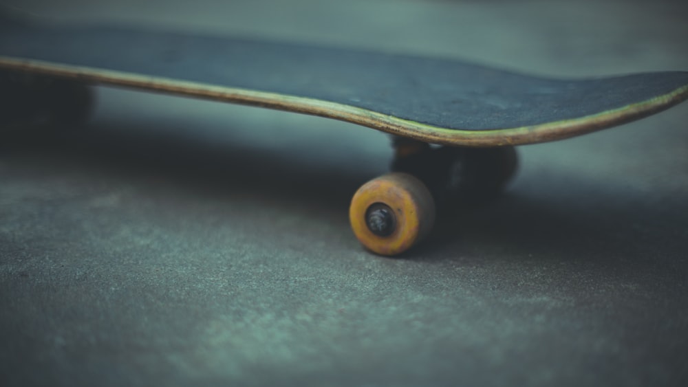 Schwarzes Skateboard