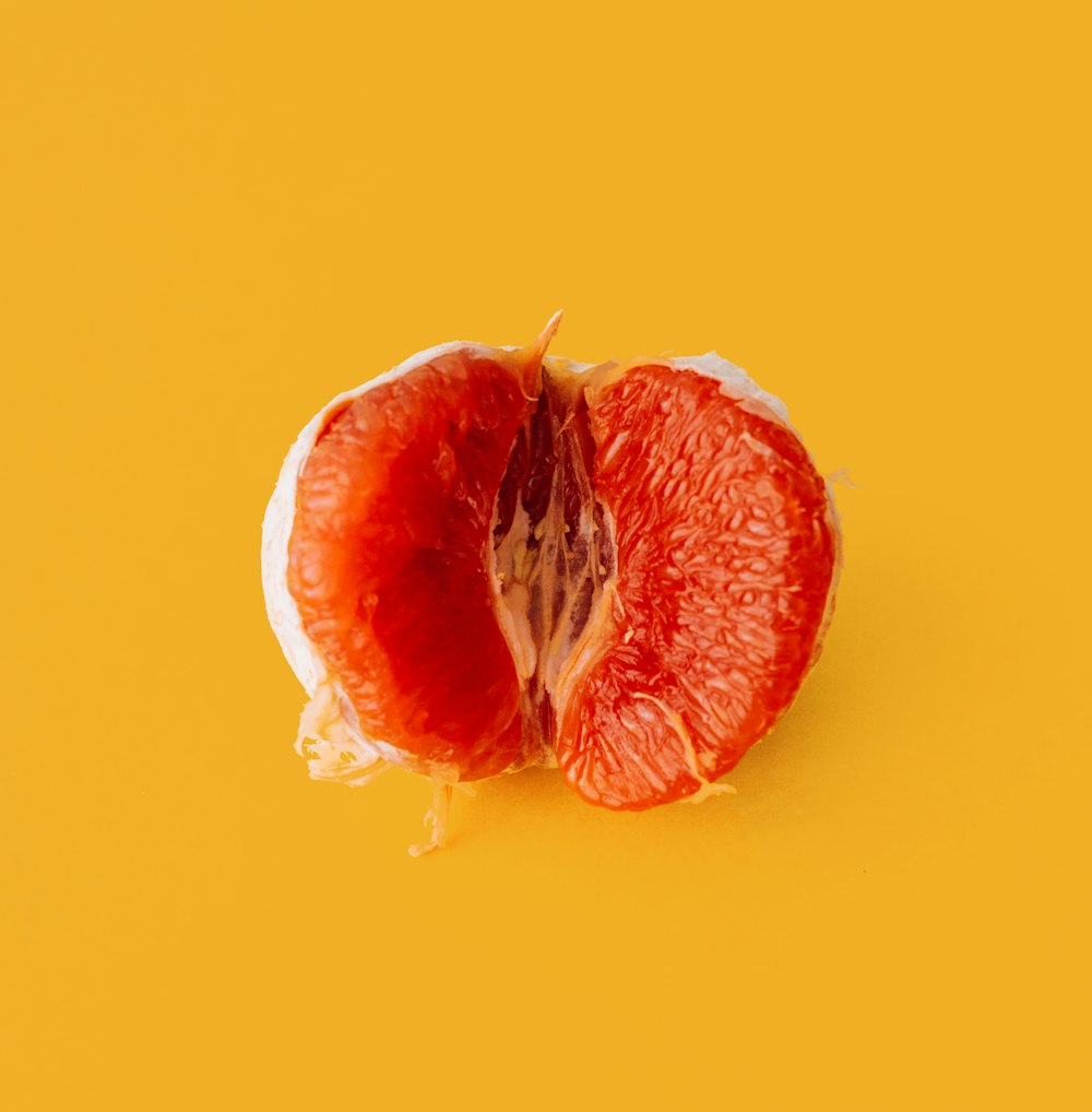 Fruta de pomelo pelada
