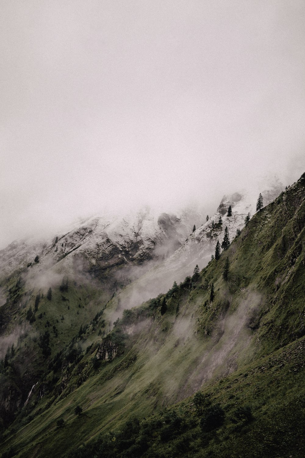 fotografia di paesaggio di montagna