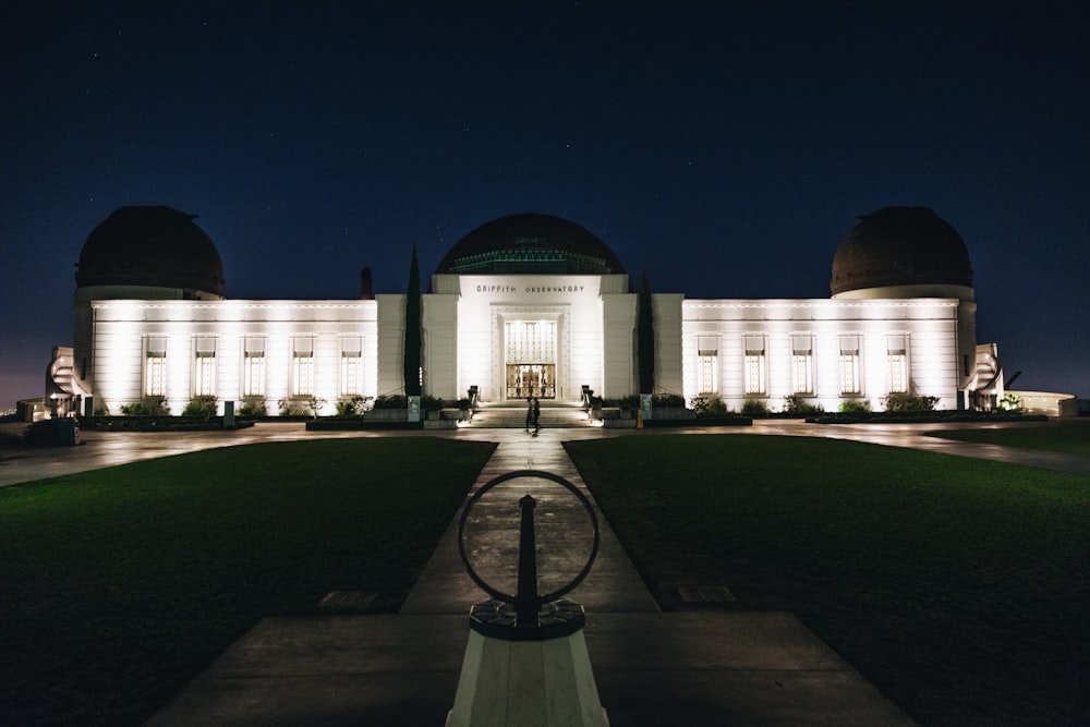 white house with open light