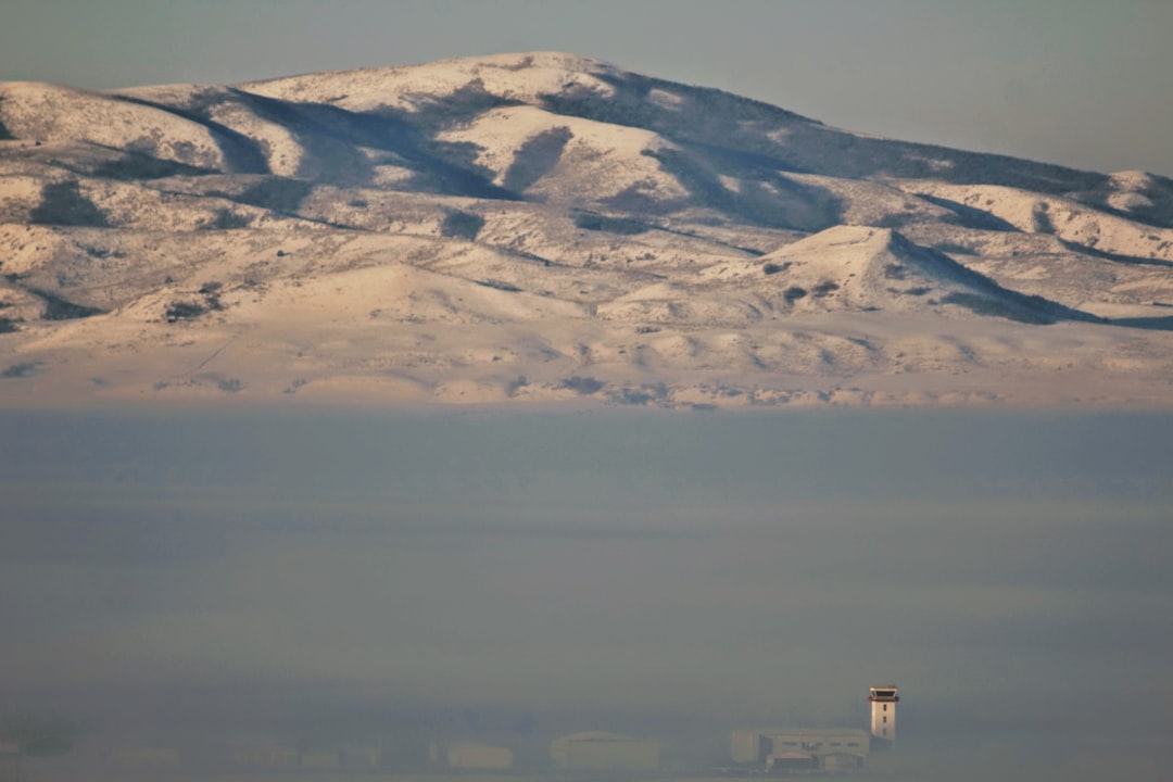 white mountain during daytime