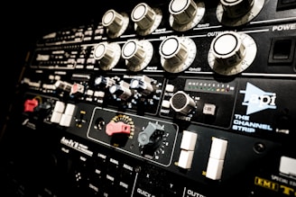 SU Sonics Music Studio. Audio Gear