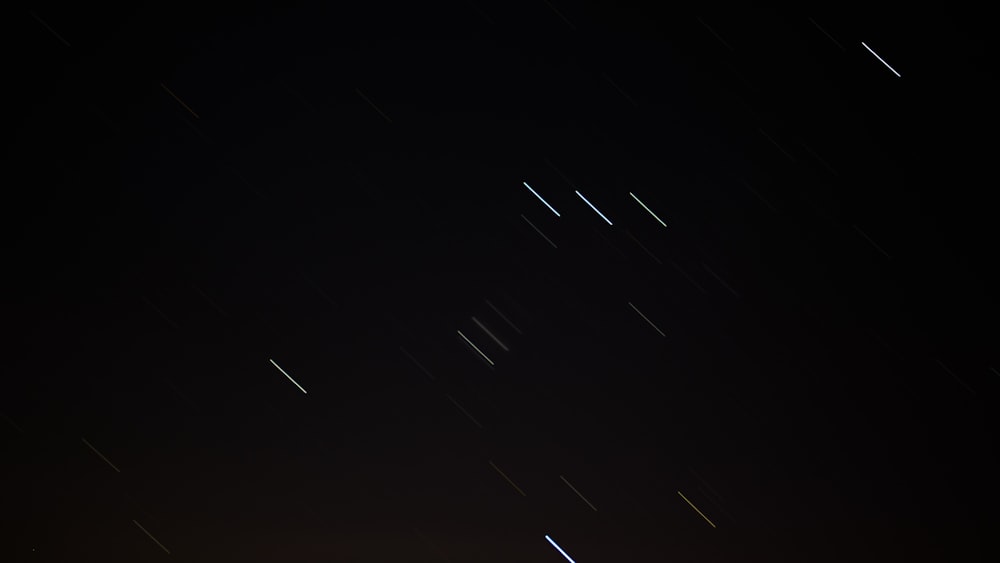 el cielo nocturno con muchas estrellas