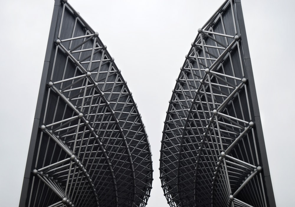 Photographie en contre-plongée d’un bâtiment